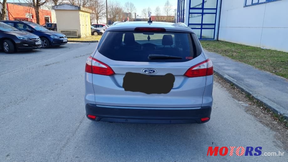 2012' Ford Focus Karavan photo #4