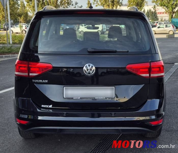 2019' Volkswagen Touran 1.6 Tdi Dsg photo #6