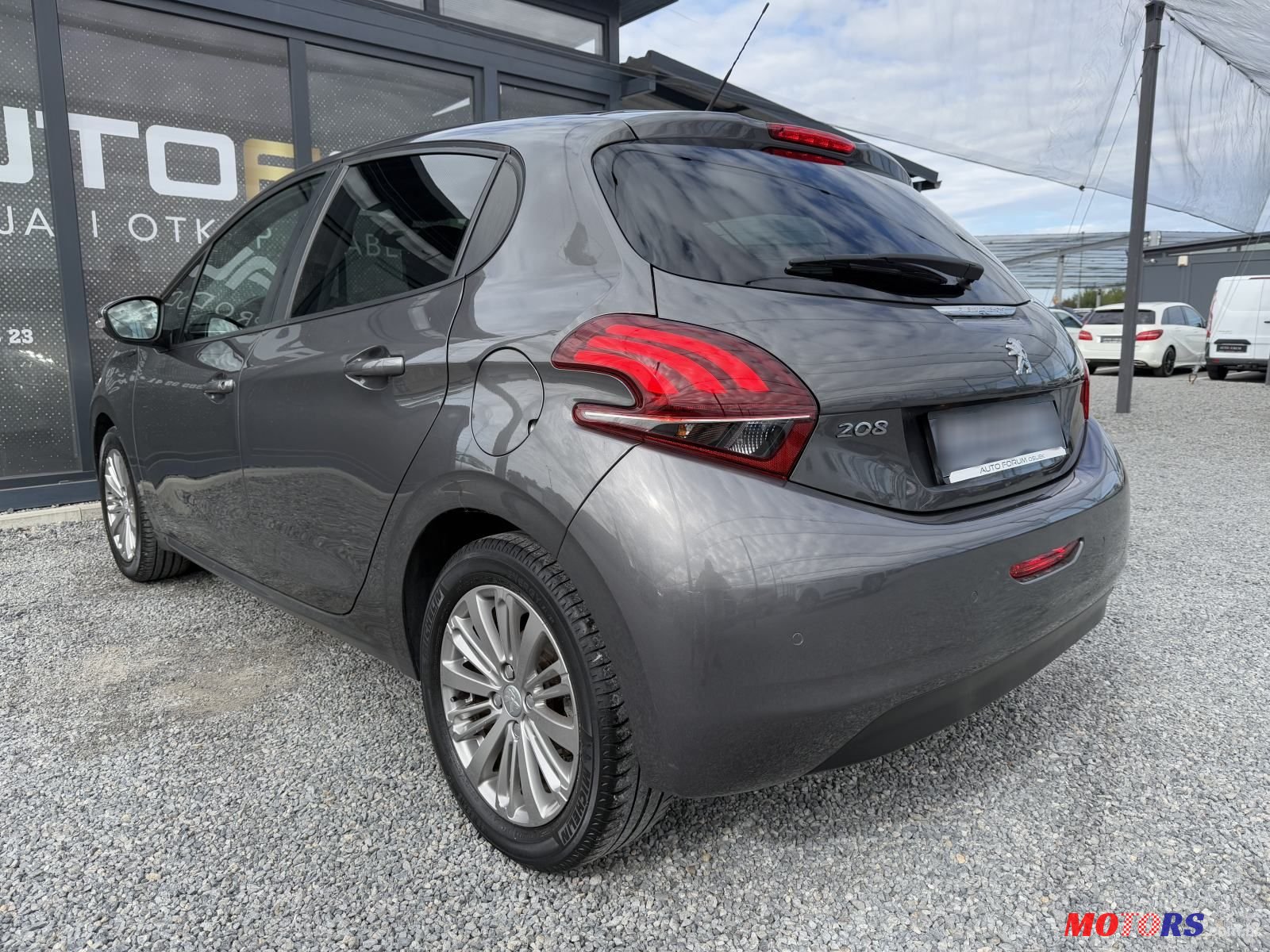 2019' Peugeot 208 1,2 Puretech photo #5