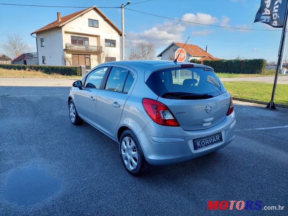 2013' Opel Corsa photo #5