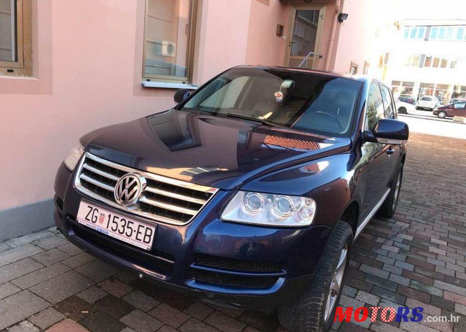 2004' Volkswagen Touareg 2,5 R5 Tdi photo #2