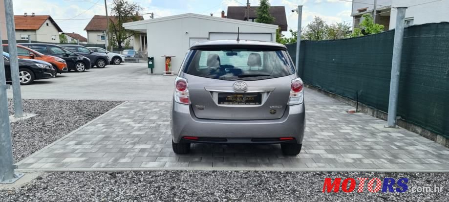 2014' Toyota Verso photo #5