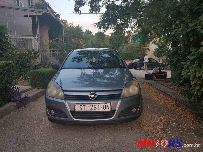 2005' Opel Astra 1,4 photo #2