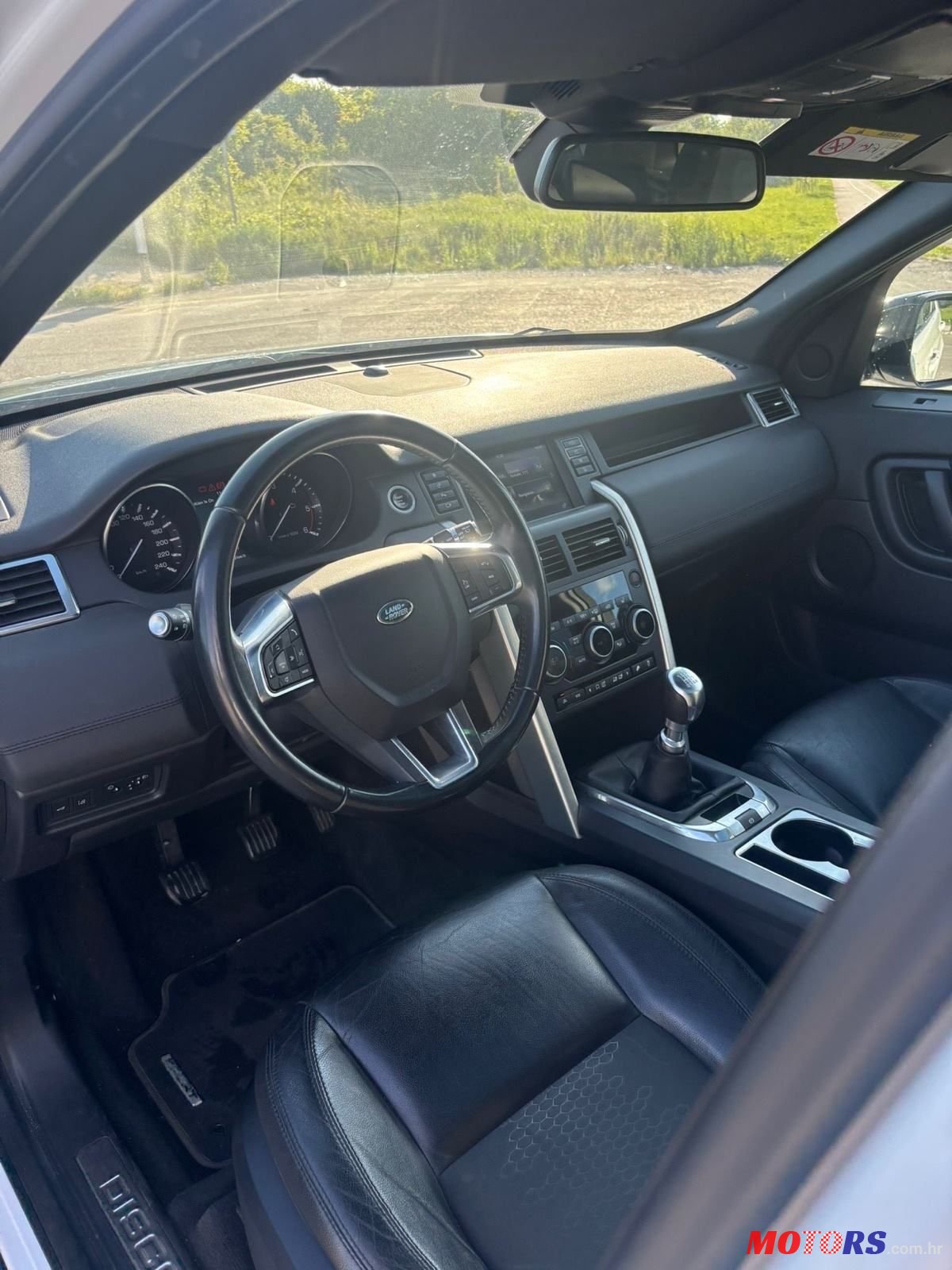 2015' Land Rover Discovery Sport 2.0 Sd4 photo #6