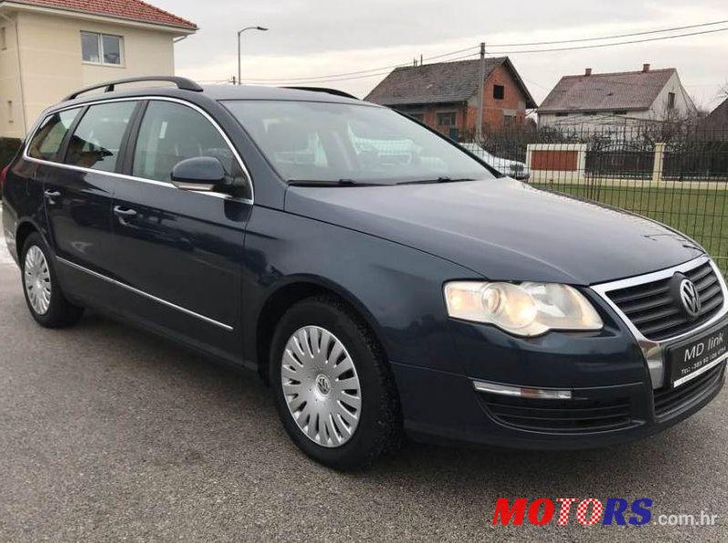 2006' Volkswagen Passat Variant photo #1