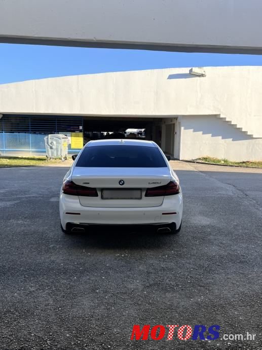 2021' BMW Serija 5 540Xd photo #5