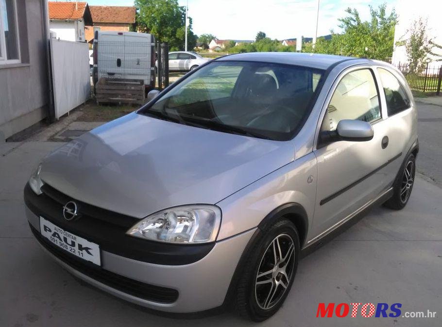 2002' Opel Corsa Club 1,7 photo #2