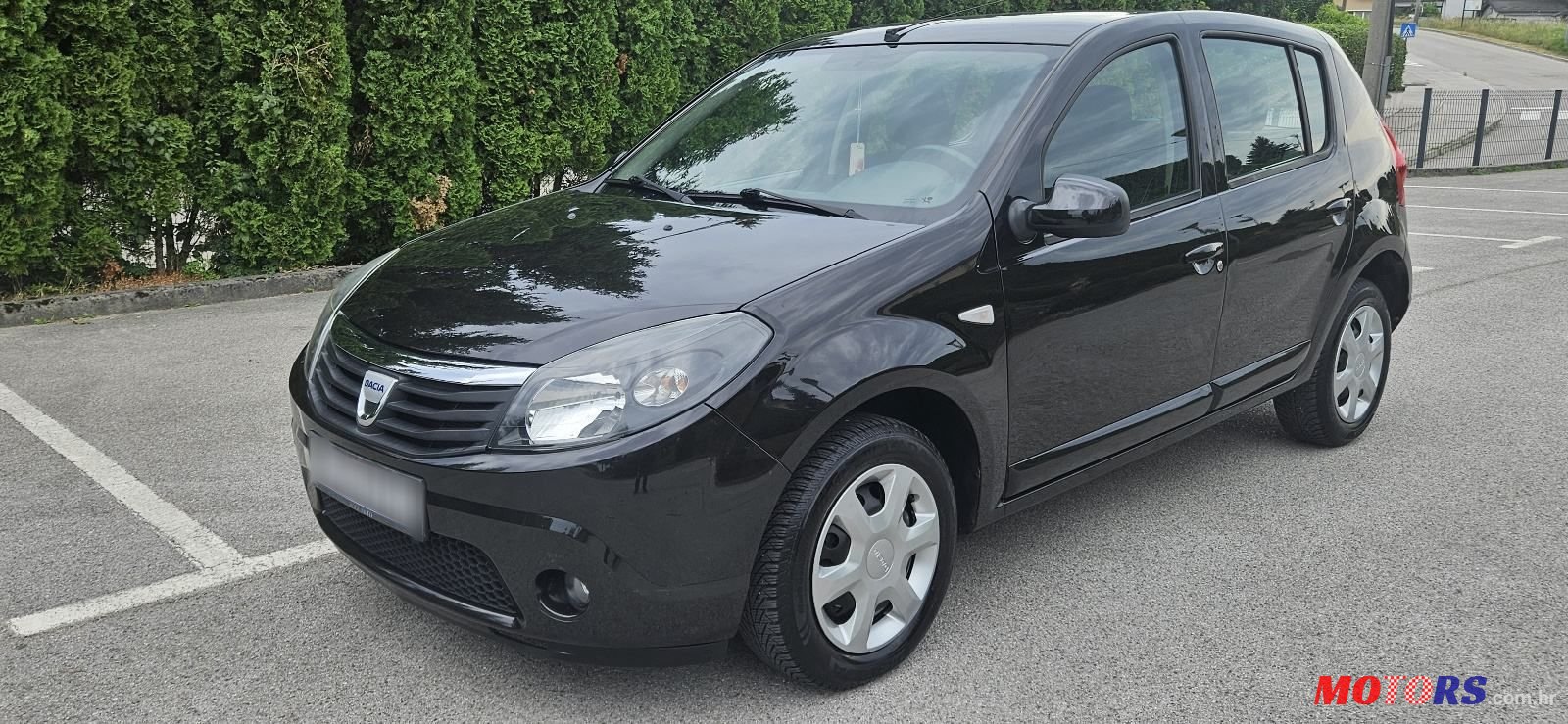 2010' Dacia Sandero 1,4 photo #1