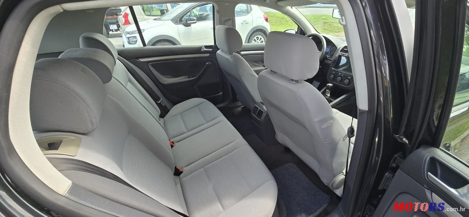 2005' Volkswagen Golf V 2,0 Tdi photo #5