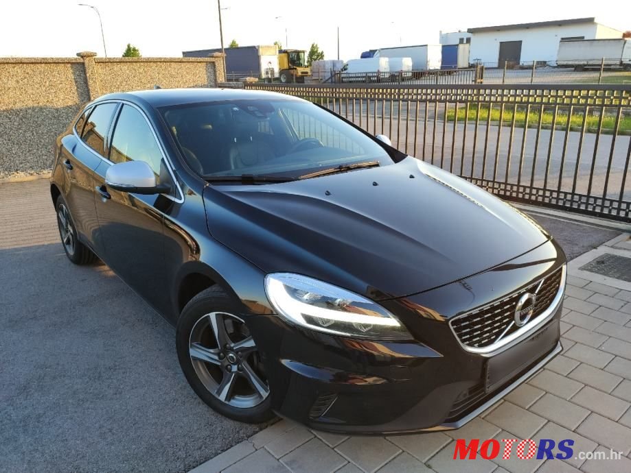 2018' Volvo V40 V40 D3 photo #3