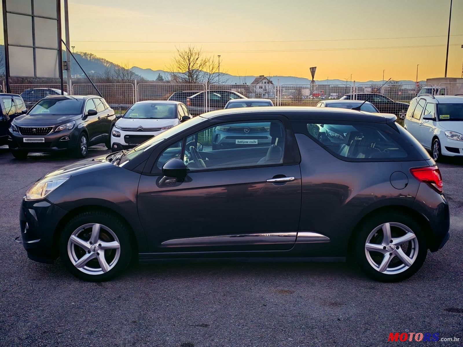 2013' Citroen DS3 1,2 Vti photo #4