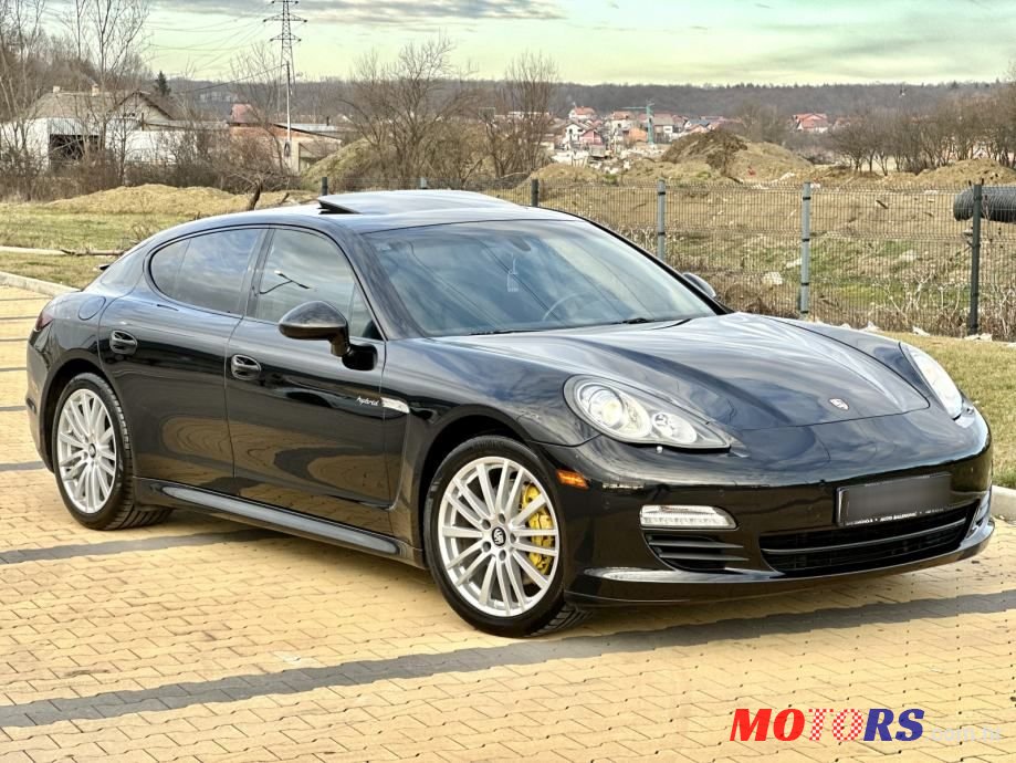 2012' Porsche Panamera S Hybrid photo #2