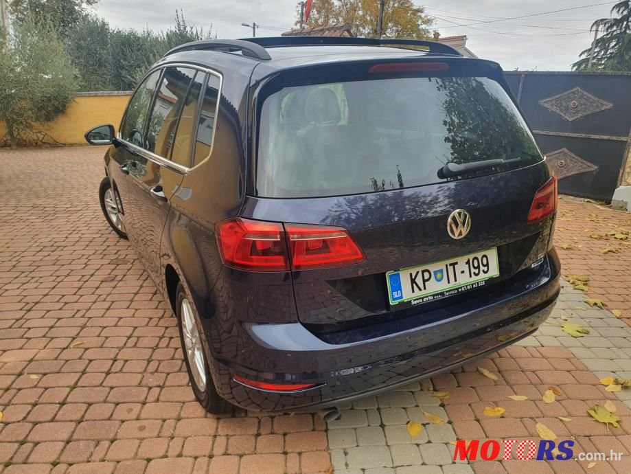 2014' Volkswagen Golf photo #4