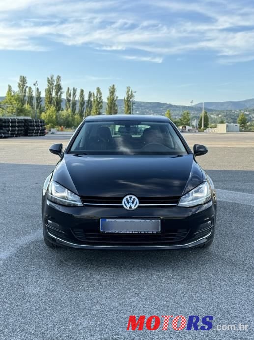 2015' Volkswagen Golf VII photo #2