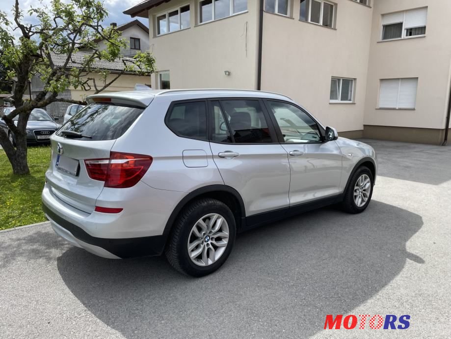 2017' BMW X3 20D photo #3
