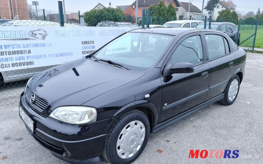 2009' Opel Astra 1,4 photo #1