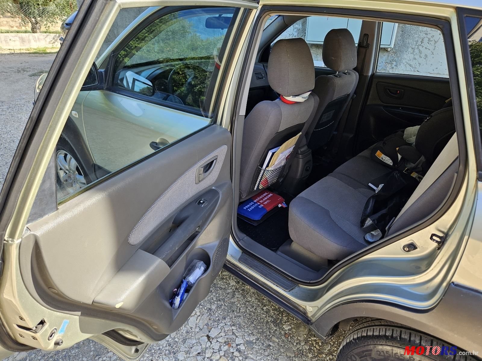 2005' Hyundai Tucson 2Wd 2,0 Gl photo #5