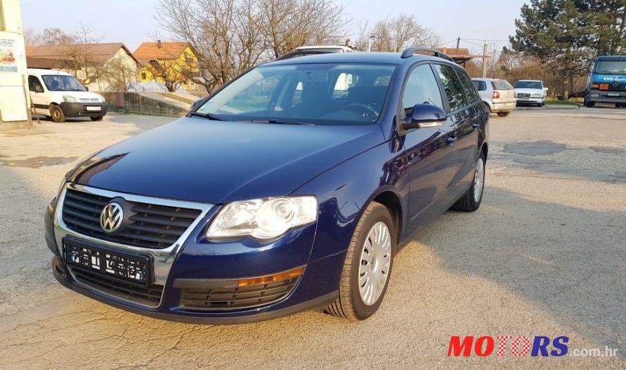 2010' Volkswagen Passat Variant photo #1