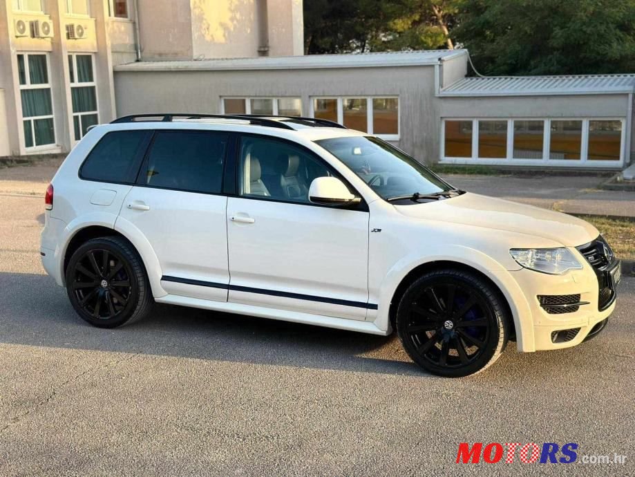 2008' Volkswagen Touareg photo #4