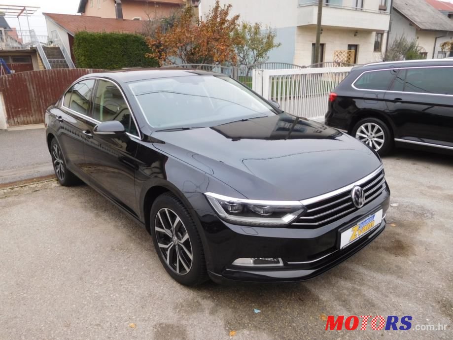2018' Volkswagen Passat photo #1