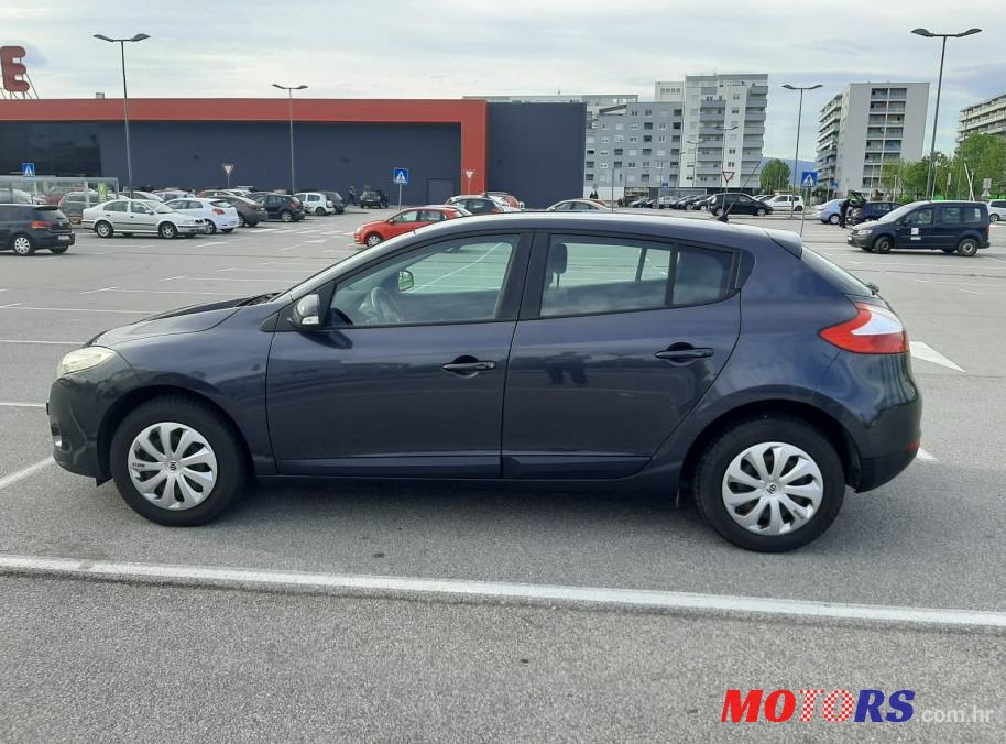2009' Renault Megane 1,6 16V photo #1