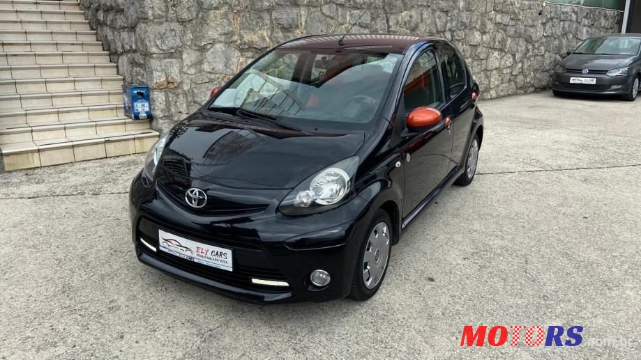 2013' Toyota Aygo photo #1