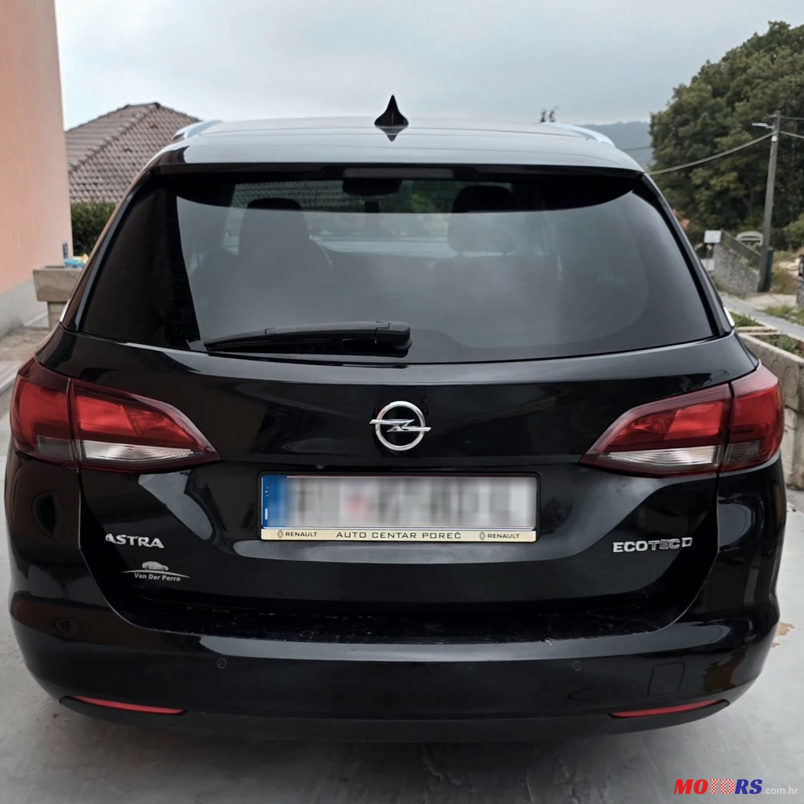 2018' Opel Astra Karavan photo #2