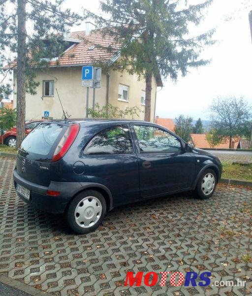 2002' Opel Corsa 1.0 photo #1