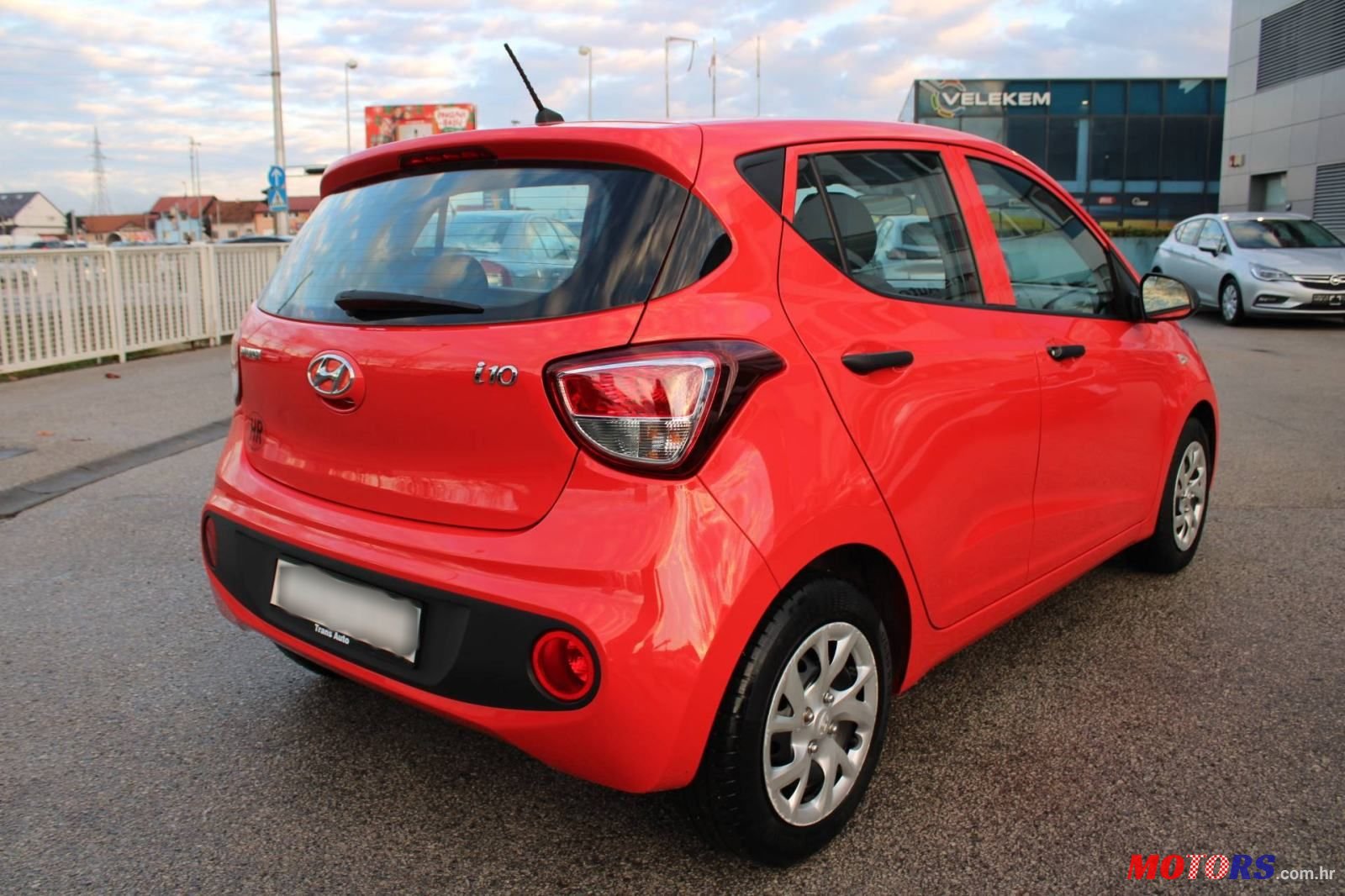 2019' Hyundai i10 1.0 photo #5