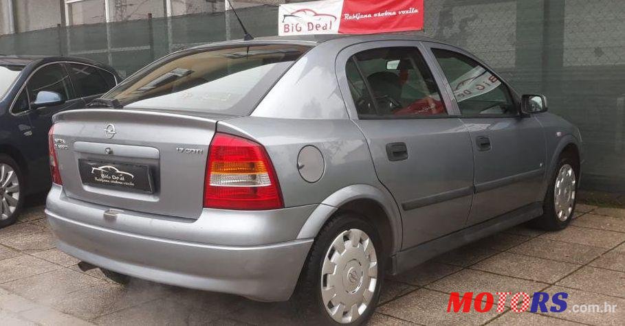 2006' Opel Astra 1,7 Cdti photo #1