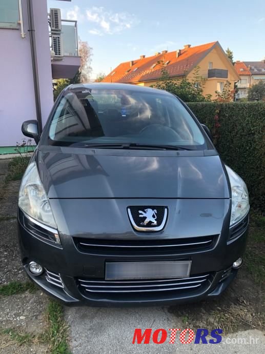 2010' Peugeot 5008 1,6 Hdi photo #5