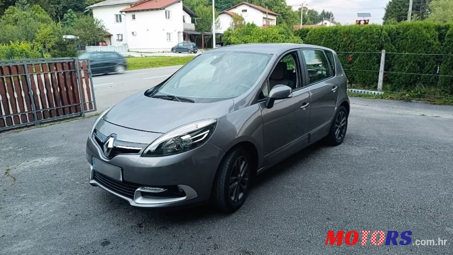 2014' Renault Scenic Dci photo #3