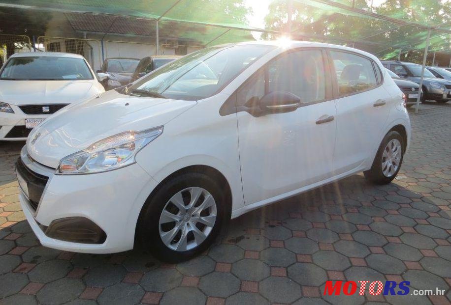 2015' Peugeot 208 1,6 E-Hdi photo #1