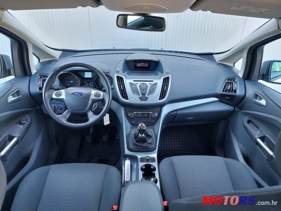 2011' Ford C-MAX photo #6