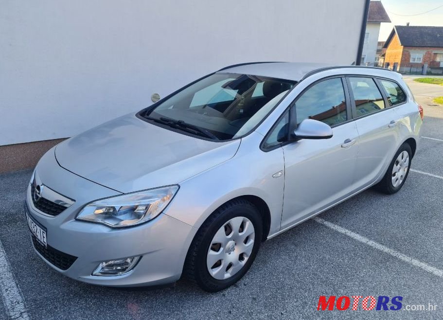 2012' Opel Astra Karavan 1,3 Cdti photo #1