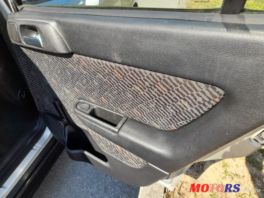 2001' Opel Astra Karavan photo #6