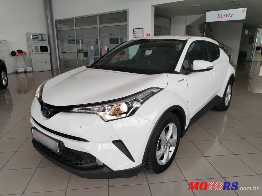 2018' Toyota C-HR 1,8 photo #1