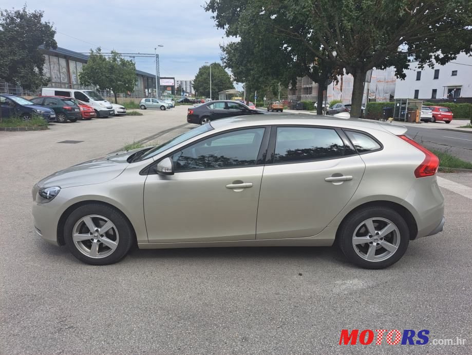 2017' Volvo V40 V40 D2 photo #3