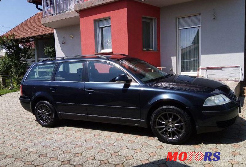 2005' Volkswagen Passat 1,9 Tdi photo #1