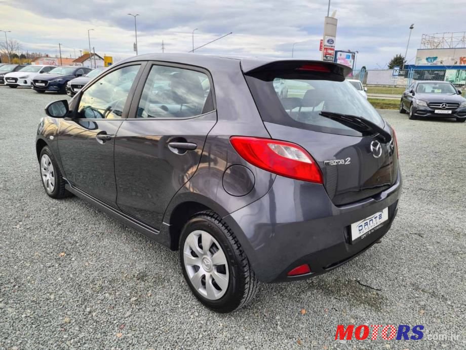 2013' Mazda 2 2 Cd95 photo #4