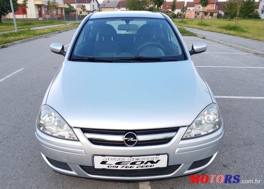 2006' Opel Corsa 1,3 Cdti photo #3