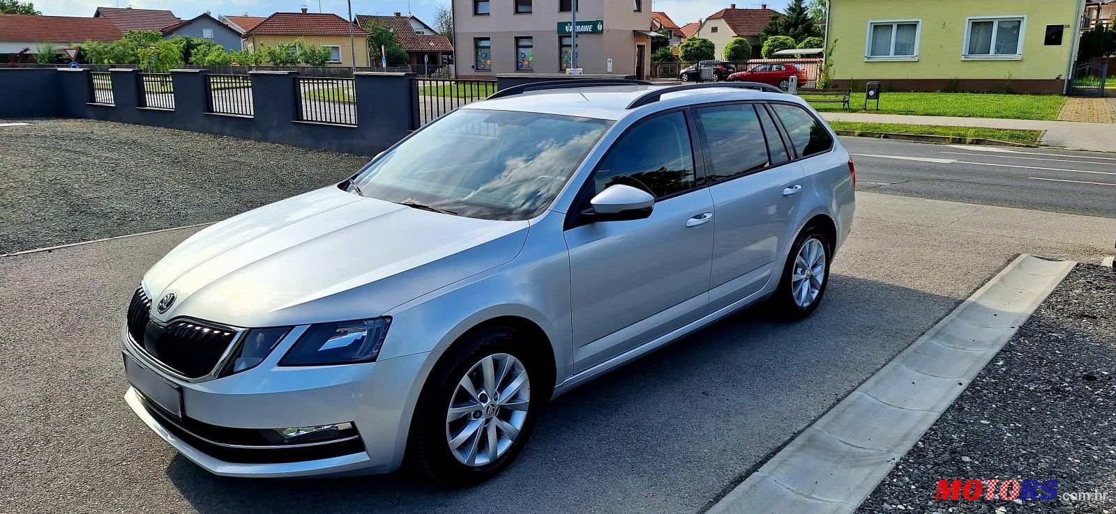 2019' Skoda Octavia Combi photo #1