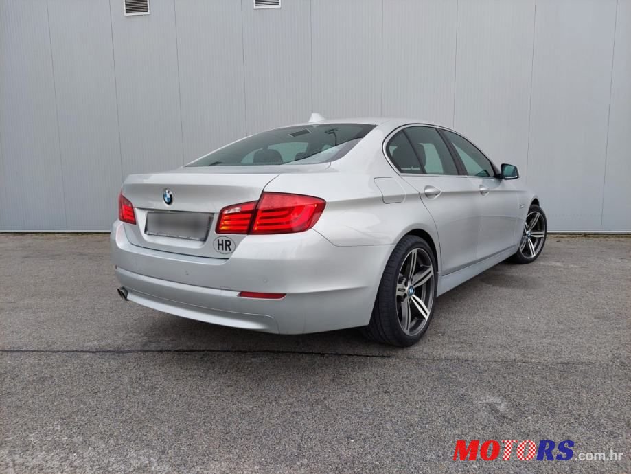 2013' BMW Serija 5 525D photo #1