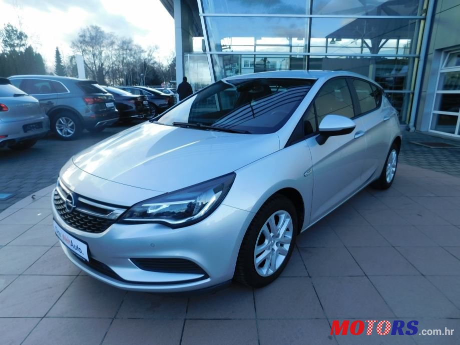 2016' Opel Astra 1.6 Cdti photo #1