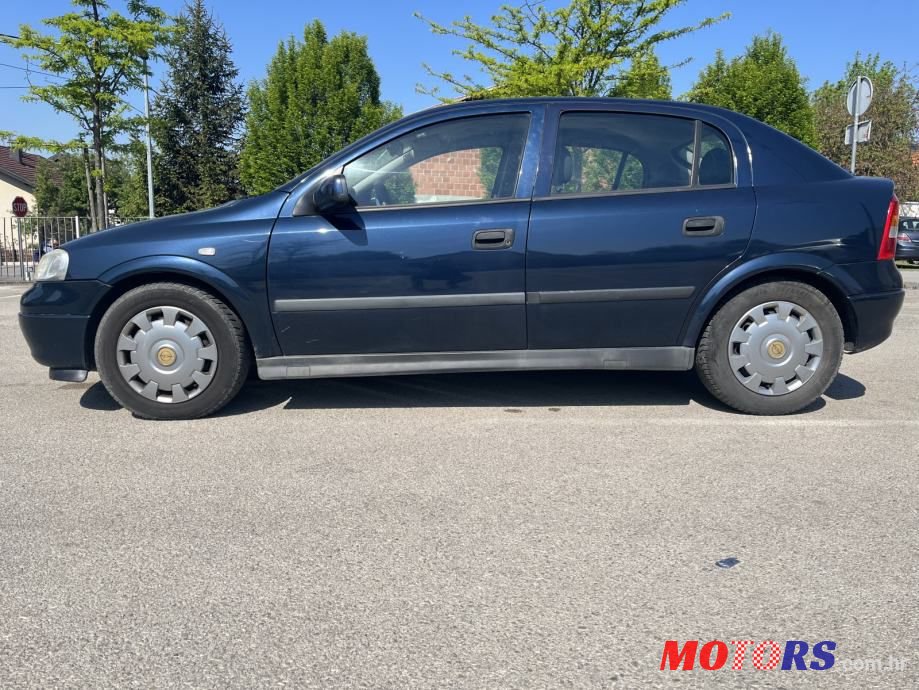 2003' Opel Astra 1,7 Dt photo #1