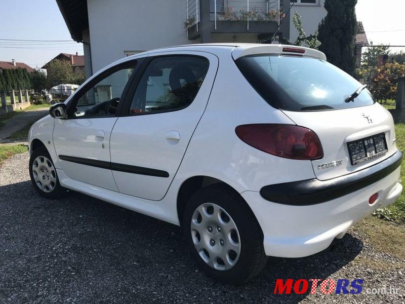 2008' Peugeot 206 206 1,4 Hdi photo #1