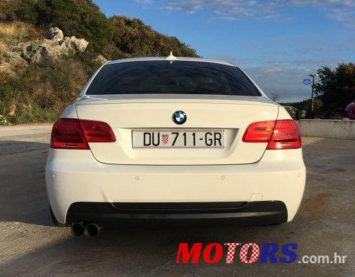2009' BMW Serija 3 Coupe 320D photo #4