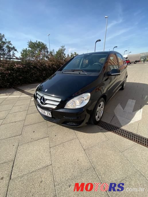 2011' Mercedes-Benz B-Klasa 180 Cdi photo #2