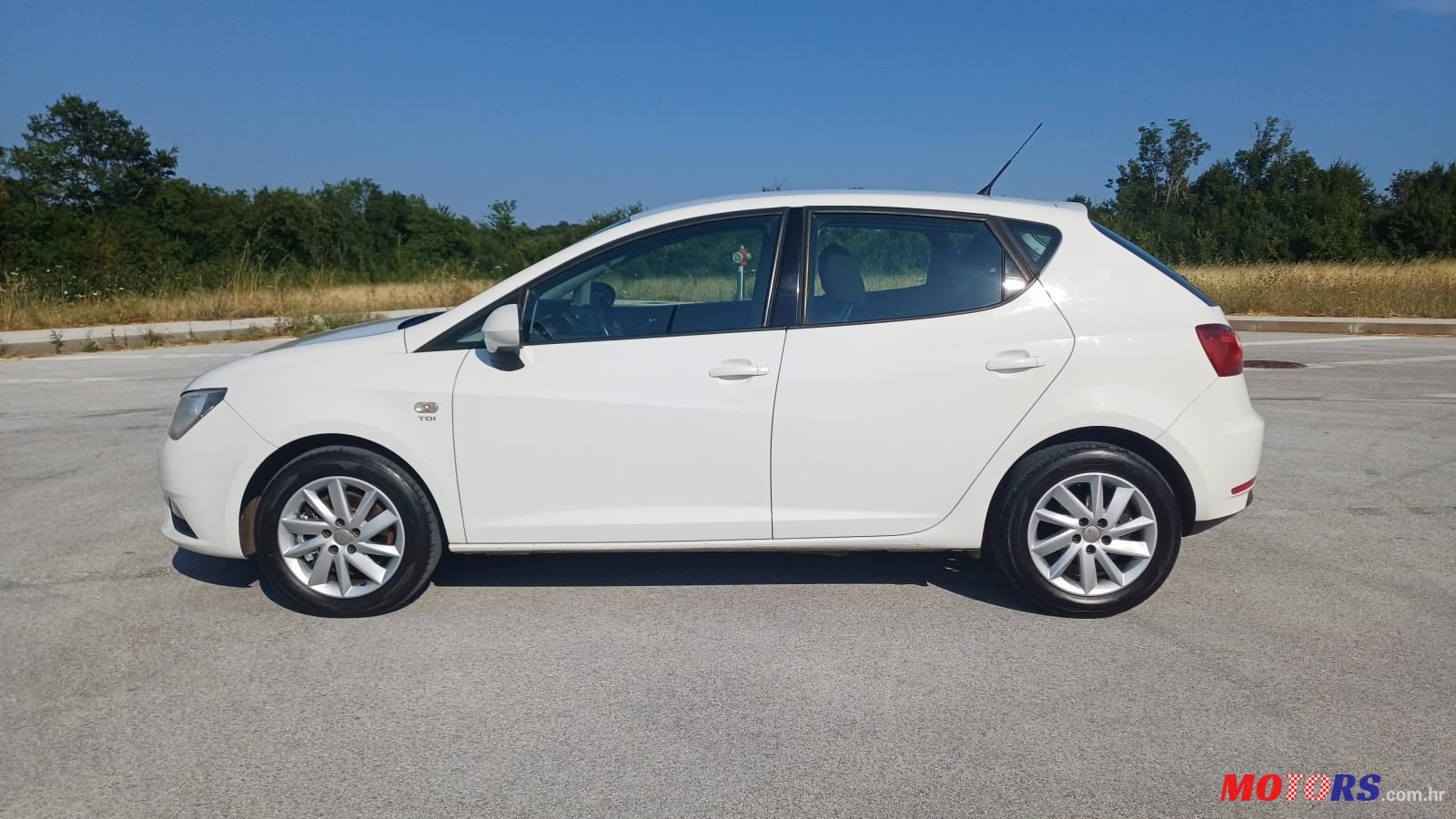 2013' SEAT Ibiza Sc 1,6 Tdi photo #2