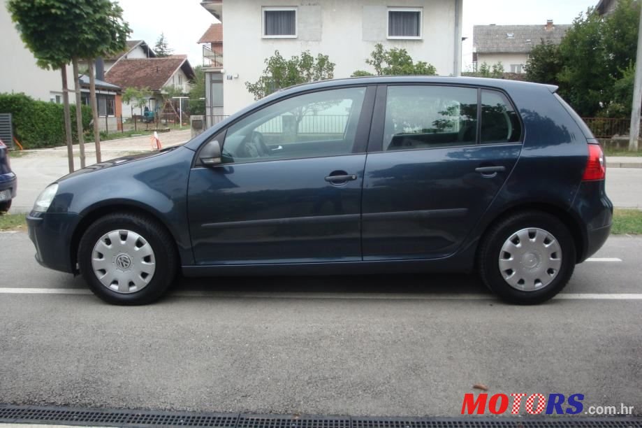 2007' Volkswagen Golf V photo #1